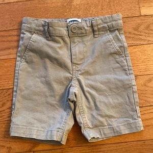 Boys Old Navy Gray plain front khaki shorts